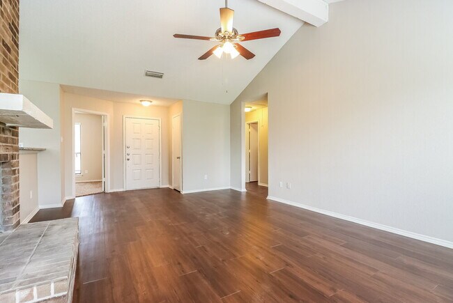 116 Lemon Dr in Arlington, TX - Building Photo - Building Photo