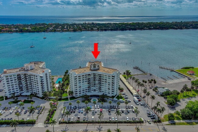 property at 2600 N Flagler Dr