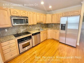 6755 Cardinal Woods Ct in Lorton, VA - Building Photo - Building Photo