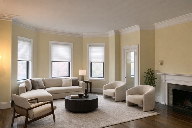 317 Commonwealth Ave