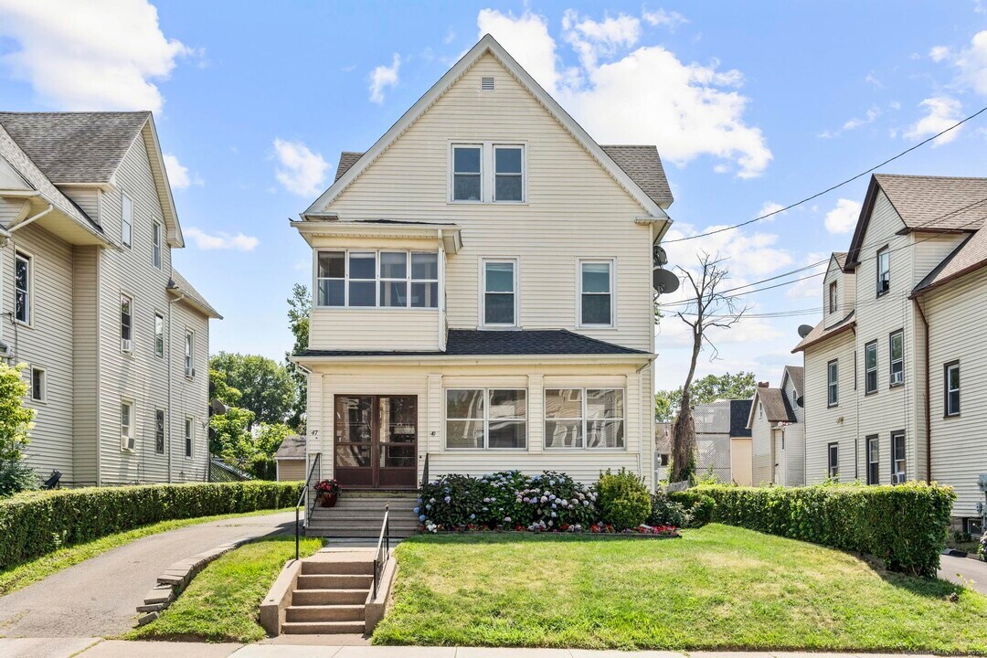47 South St in Hartford, CT - Building Photo