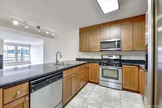 1 Wattson Pl, Unit 8 in San Francisco, CA - Building Photo - Building Photo