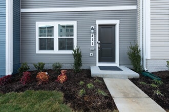 411 18th Ave in Ranson, WV - Building Photo - Building Photo