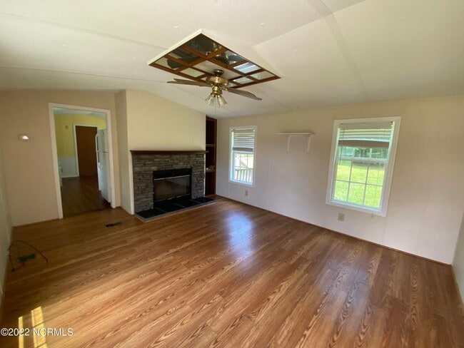 818 Airport Rd in New Bern, NC - Building Photo - Building Photo