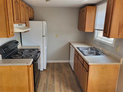 341 E Irvine St in Richmond, KY - Building Photo - Building Photo