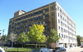 Broadmoor Apartments in Chicago, IL - Foto de edificio - Building Photo