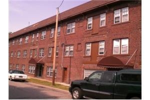 3401 E 147th St in Cleveland, OH - Building Photo - Building Photo