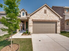 715 Dotty Dr in McKinney, TX - Building Photo