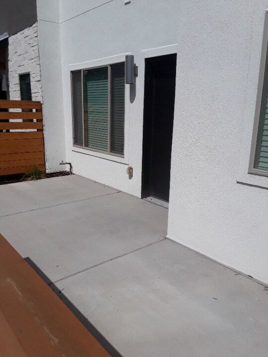 2189 525 W in Layton, UT - Building Photo