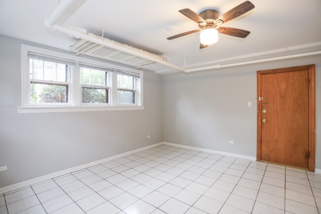 1342 W Foster Ave in Chicago, IL - Building Photo - Building Photo