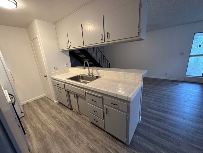 5133 Connecticut Dr in Sacramento, CA - Building Photo - Building Photo