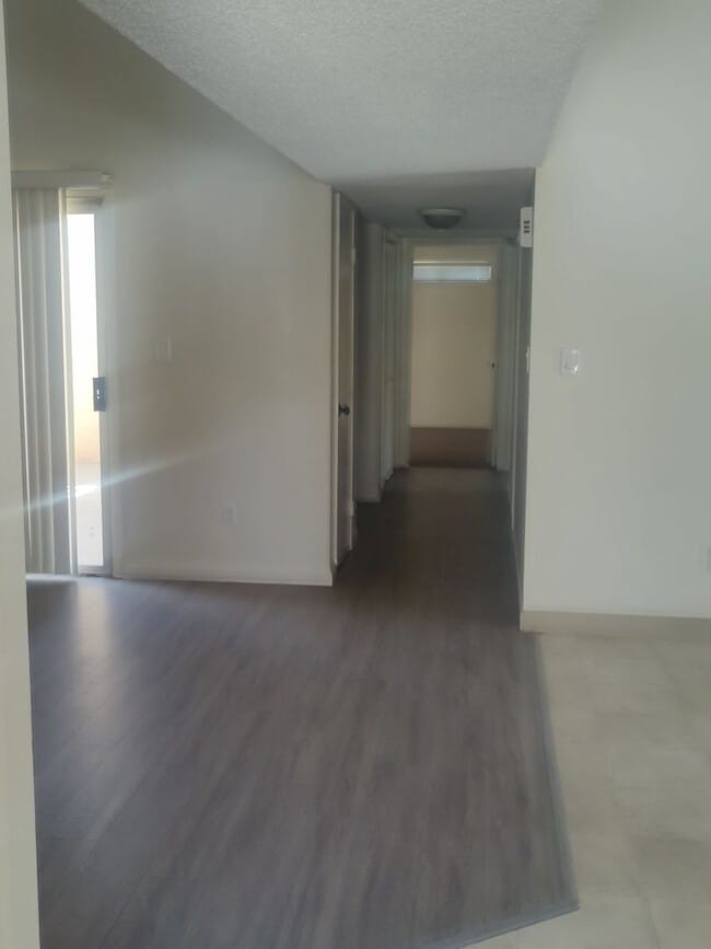 5601 Arbor Ct in Bakersfield, CA - Building Photo - Building Photo