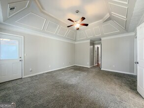 593 Red Tip Ln in Loganville, GA - Building Photo - Building Photo