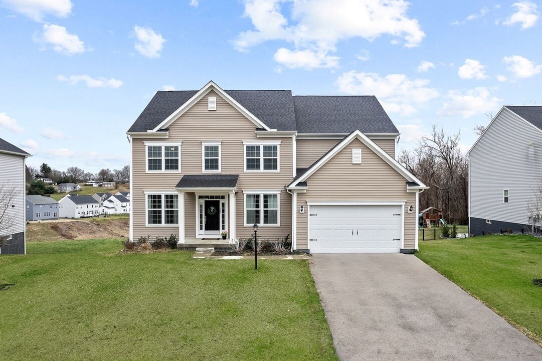 107 Vly Vw Dr in Beaver, PA - Building Photo