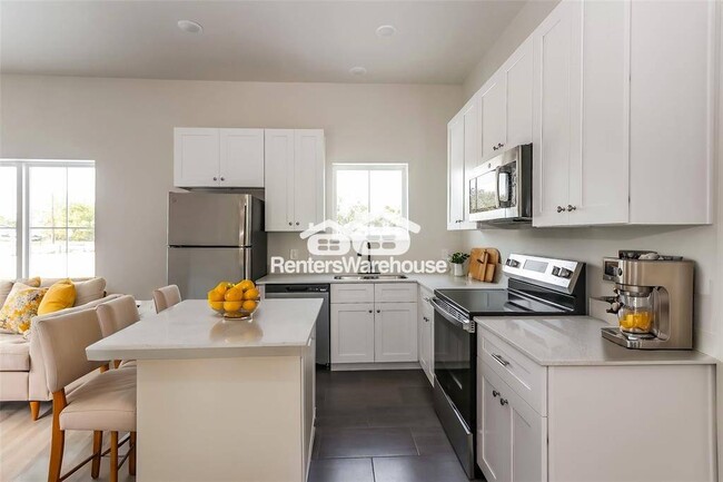 3726 Bellfort Ave in Houston, TX - Building Photo - Building Photo