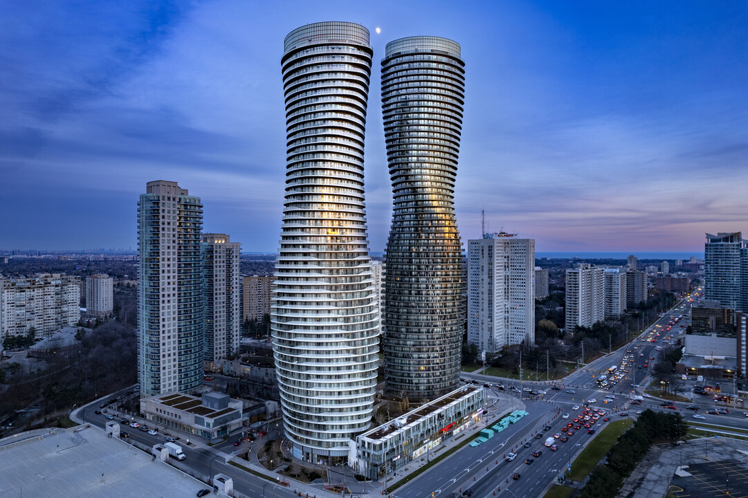 Absolute World Condos in Mississauga, ON - Building Photo