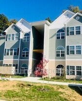 2606 Pennoak Way in Greensboro, NC - Building Photo