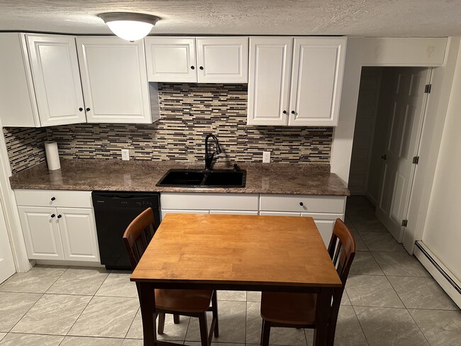 7 Church St, Unit Randy