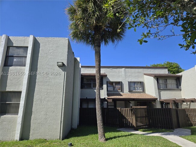10020 NW 9th St Cir