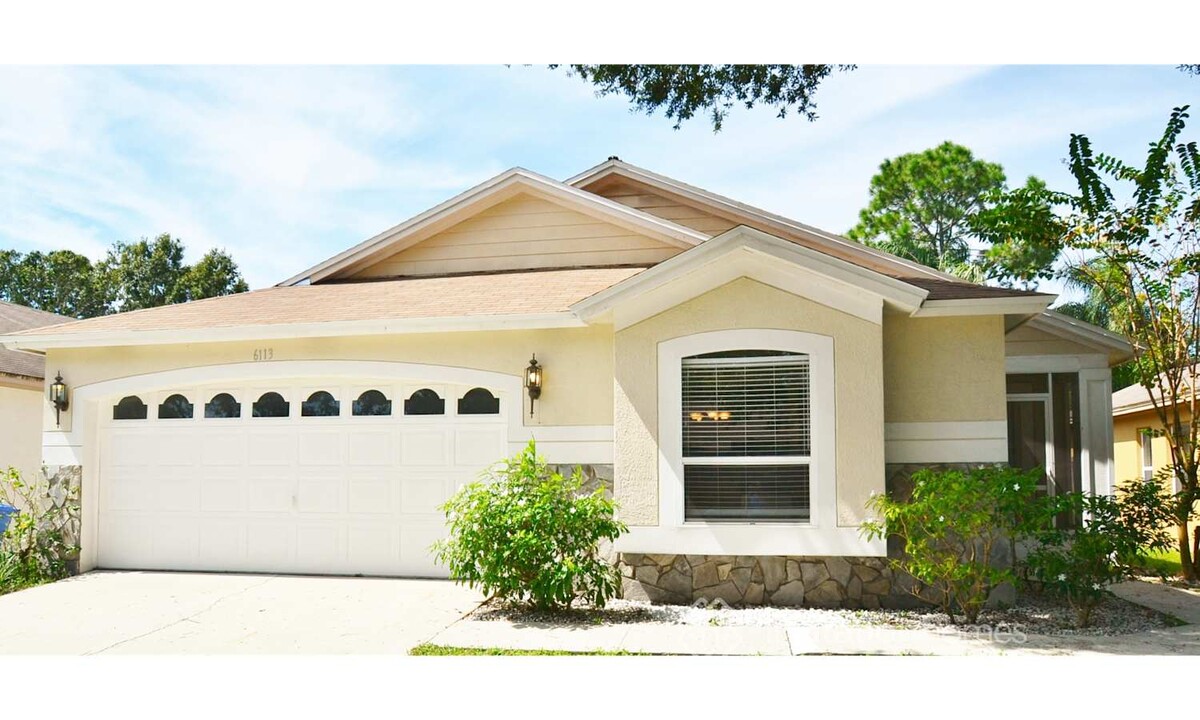 6113 Becklin Pl in Riverview, FL - Foto de edificio