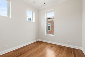 1050 S Aberdeen St in Chicago, IL - Foto de edificio - Building Photo