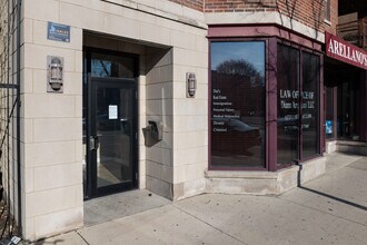 1054 W Lawrence Ave in Chicago, IL - Foto de edificio - Building Photo