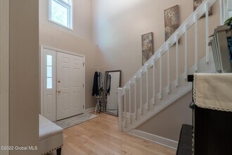 3 Deerwood Ct in Albany, NY - Building Photo - Building Photo
