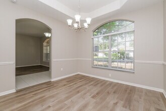 3720 Hollow Wood Dr in Valrico, FL - Building Photo - Building Photo