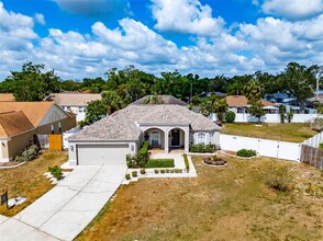 14717 Redcliff Dr in Tampa, FL - Building Photo - Building Photo