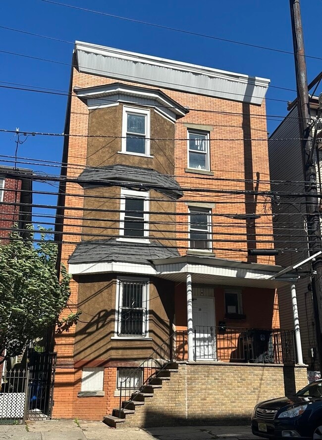 35 Norfolk St in Newark, NJ - Building Photo - Building Photo