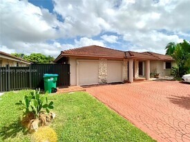 15529 SW 69th Terrace, Unit Side in Miami, FL - Building Photo