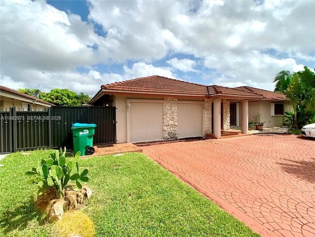 15529 SW 69th Terrace, Unit Side