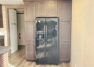 338 Saddle Dr in Grand Blanc, MI - Foto de edificio - Building Photo