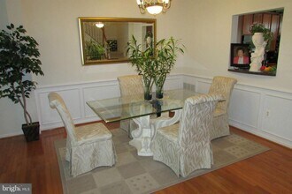 5607 Faircloth Ct in Centreville, VA - Building Photo - Building Photo