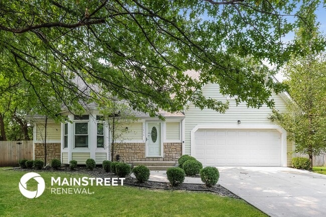 property at 15456 Robinson St