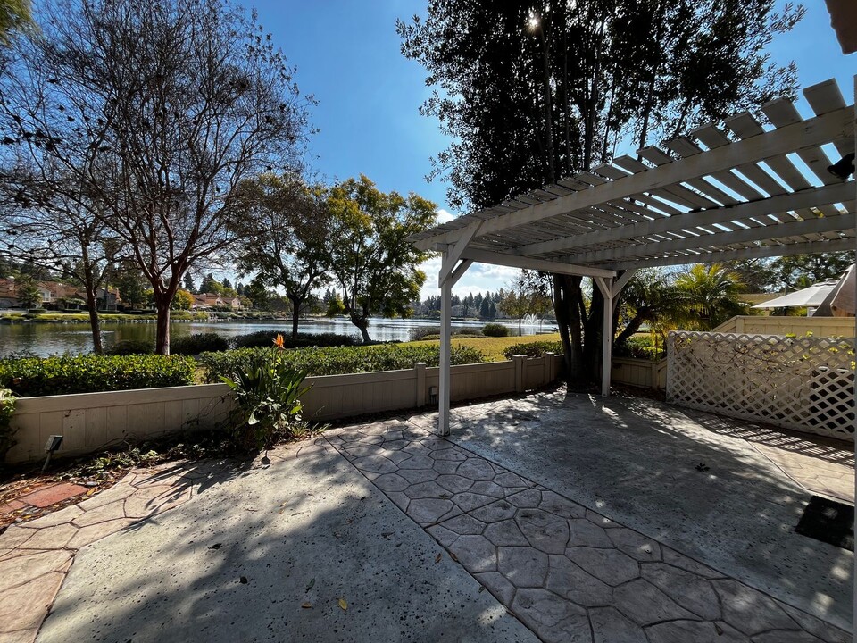 2096 Northshore Dr in Chula Vista, CA - Building Photo