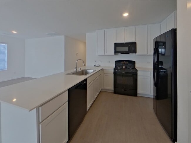 827 Ginkgo Wy in Princeton, TX - Foto de edificio - Building Photo