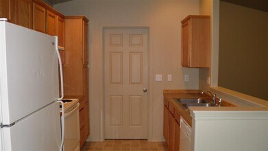 886 NE Hidden Valley Dr in Bend, OR - Building Photo - Building Photo