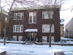 907 E 15th St in Minneapolis, MN - Building Photo - Building Photo