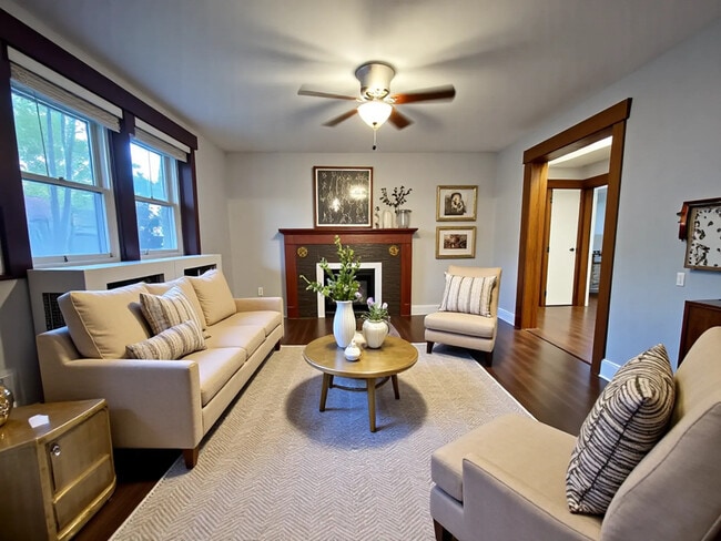 property at 1400 King St E