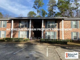 6319 Milgen Rd in Columbus, GA - Building Photo