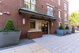 815 N Patrick St in Alexandria, VA - Building Photo - Building Photo