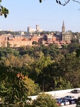 1575 N Colonial Ter in Arlington, VA - Foto de edificio - Building Photo
