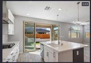 10013 E Trent Ave in Mesa, AZ - Building Photo - Building Photo