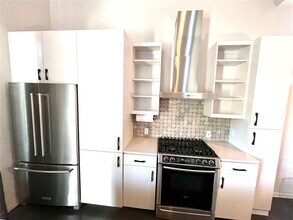 5006 Woodrow Ave in Austin, TX - Building Photo - Building Photo