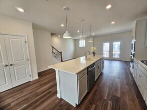 6303 Sandbelt Dr in Woodridge, IL - Building Photo - Building Photo