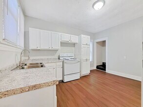 1793 W Lee St in Louisville, KY - Building Photo - Building Photo