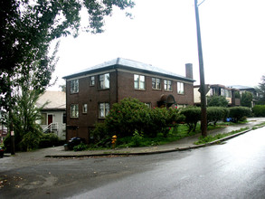 Boylston Arms in Seattle, WA - Building Photo - Building Photo