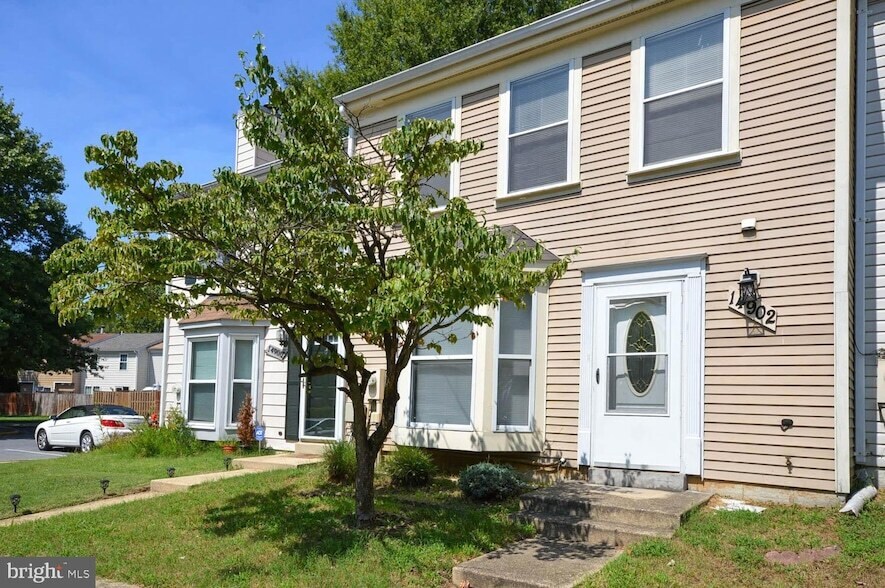 14902 London Ln in Bowie, MD - Building Photo