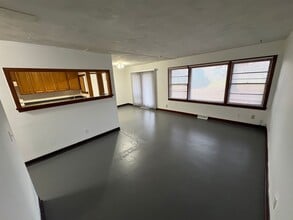 5433 W Hughes St in Lincoln, NE - Building Photo - Building Photo